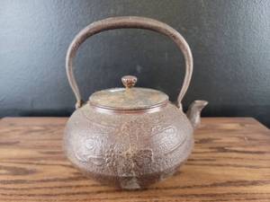 lot 4402 image: Japanese Cast Iron Tetsubin Teapot with Dragon Design