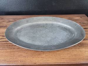 lot 4318 image: Gray metal Serving Platter