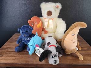 lot 4337 image: Mixed Plush Toy Collection Bundle