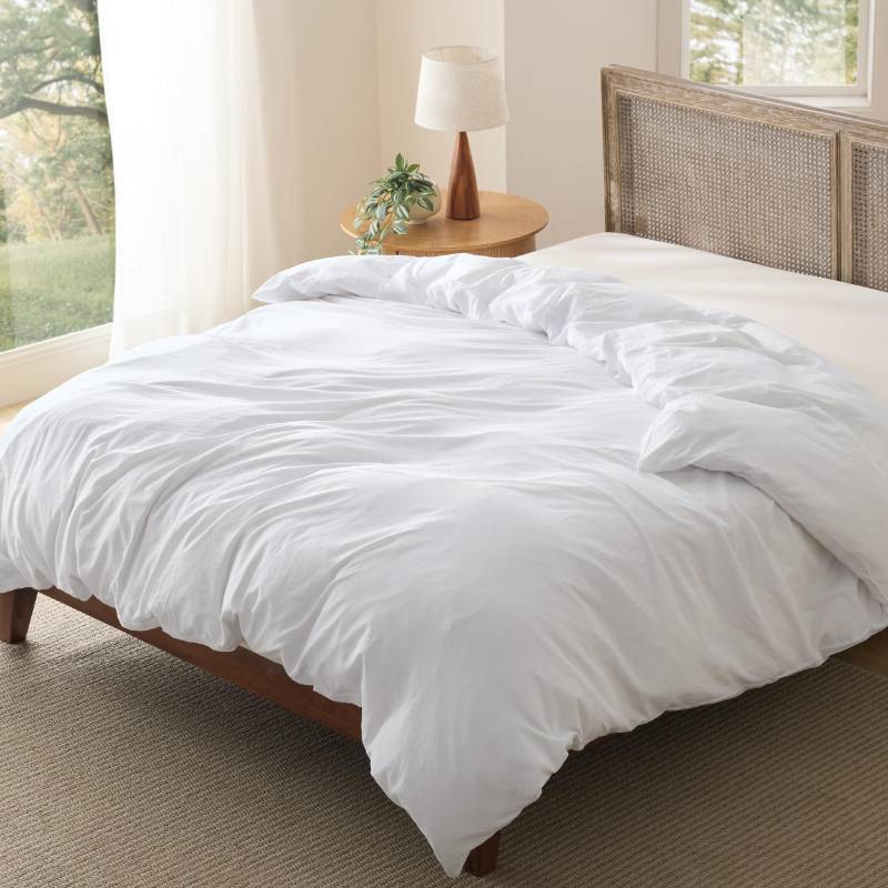 lot 50081 image: Bedsure Oversized King Duvet Cover Only - Prewashed Cotton-Like Polyester Extra Soft All Season Bedding, Includes 1 Duvet Cover 120x98 Inches with Zipper Closure, White, Comforter Not Included - Retail $37