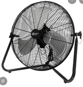 lot 2599 image: Commercial Electric 20 Inch 3-Speed High Velocity Floor Fan - Retail $50