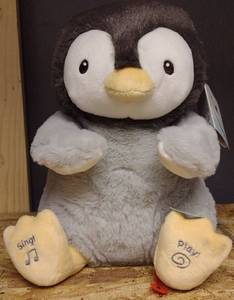 lot 256 image: ShWk 816 Kissy the Penguin Animated & SingingPlush by Gund