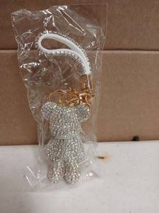 lot 58362 image: Rhinestone Bear Keychain with Gold Chain & Key Fobe case.....bling.....bling - Retail $5