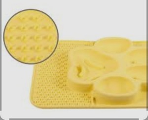 lot 3057 image: Custom Modern Top Paw Shape Dog Bowl Non Slip 2 in 1 Slow Feeder Silicone Dog Bowl Lick Mat Personalized Non Spill Dog Bowl, Yellow