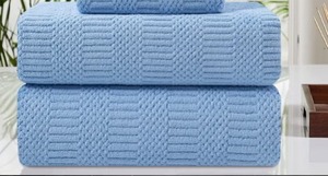 lot 3179 image: HiChiclife 2 Piece Fade Resistant Towel Set