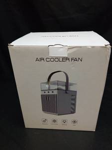 lot 1067 image: Portable Air Cooler Fan with Ice Packs - Retail $25