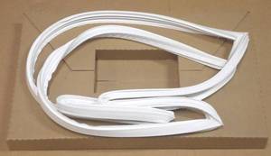 lot 242029 image: Retails for $105 Refrigerator Fresh Food Door Gasket White for GE TBX18SAXPLWW TBX18SAXPRAA TBX18SAXPRWW TBX18SAXQLAA TBX18SAXQLWW TBX18SAXQRAA TBX18SAXQRWW TBX18SAXRLAA TBX18SAXRLWW TBX18SAXRRAA TBX18SAXRRWW