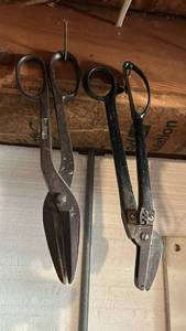 lot 8754 image: Wiss Industrial Metal Cutting Shears Set