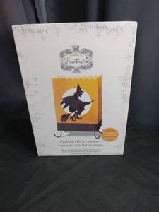 lot 4078 image: Hallmark Cackling Witch Luminary Halloween Decoration