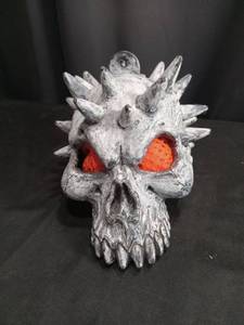lot 4093 image: Dragon Skull Decorative Bowl with Spikes