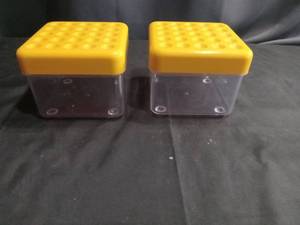 lot 4120 image: Plastic Storage Containers with Yellow Lids Set