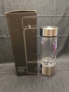 lot 3719 image: Portable Hydrogen Water Bottle 1200PPB with Electrolysis Technology