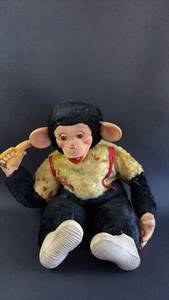 lot 46 image: Vintage Chimp Toy 10 Inch Tall Seated