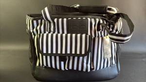 lot 68 image: NEW WITH TAG - Fashionable SoftSide Pet Carrier by Johomviin