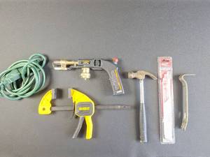 lot 176 image: Mixed Hand Tools and Equipment Lot