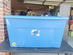 lot 199 image: 45 Gallon Tote