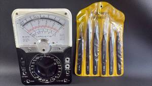 lot 210 image: Electronic Testing Equipment and Hand Tool Set