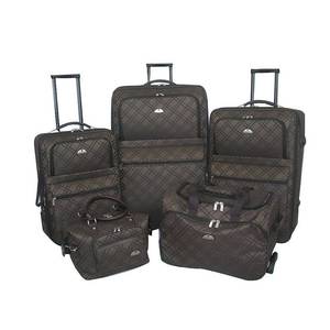 lot 11590 image: Pemberly Buckles 5-Piece Luggage Set