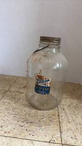 lot 5001 image: Kerr Blossom Brand Vinegar Glass Jar with Wire Handle