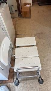lot 5026 image: Medical Shower Chair with Padded Seat and Backrest