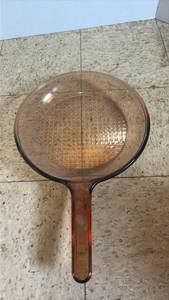 lot 5101 image: Vision Corning Ware Amber Glass Skillet Pan