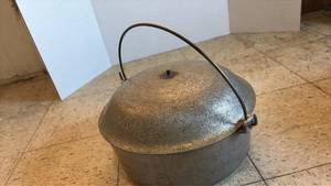 lot 5105 image: Cast Iron Dutch Oven with Lid and Wire Handle