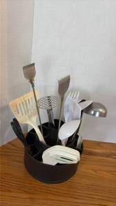 lot 5117 image: Kitchen Utensil Set with Black Rotating Storage Caddy