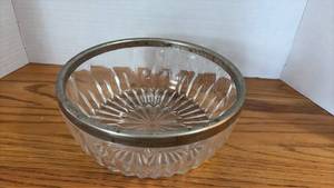 lot 5124 image: Crystal Cut Glass Bowl with Silver-Plated Rim