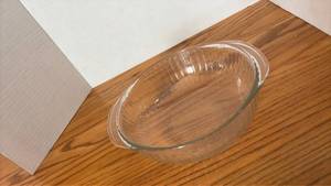 lot 5136 image: Pyrex Clear Glass Oval Casserole Dish