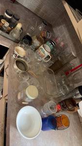 lot 5157 image: Mixed Glassware and Kitchenware Collection