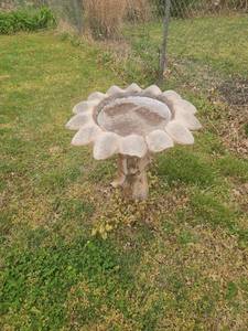 lot 7001 image: Concrete Sunflower Bird Bath with Pedestal Base