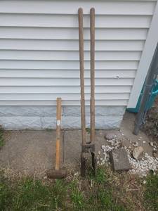 lot 7012 image: Yard Tools - Sledge Hammer and Post Hole Digger
