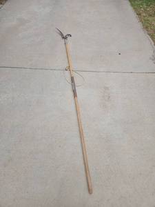lot 7016 image: Tree Pole Saw with Pruning Blade