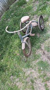 lot 7059 image: Vintage Mercury Tricycle with Steel Frame