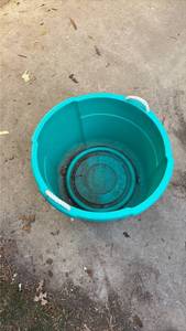 lot 7066 image: Teal Plastic Storage Tub with Rope Handles