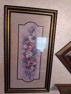lot 28 image: Framed Floral Print with Gold Accent Frame