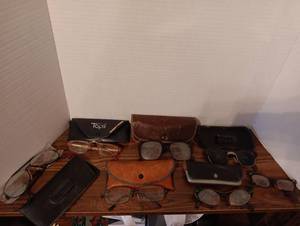 lot 39 image: Collection of Reading Glasses with Cases