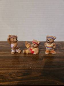 lot 41 image: Collectible Exercise Bears Set of 3 Figurines