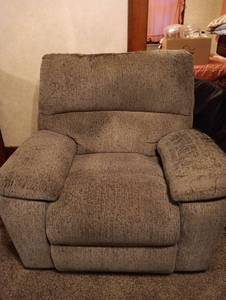 lot 62 image: Gray Fabric Recliner Chair
