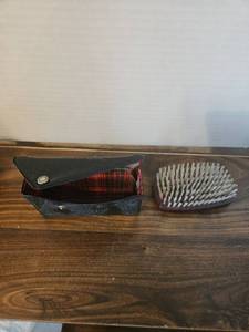 lot 81 image: Hair Brush and Mirror Set with Carrying Case