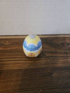 lot 82 image: Hand Painted Easter Egg Container with Bunny Design