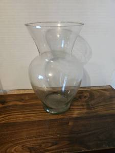 lot 100 image: Clear Glass Hurricane Vase with Wide Opening