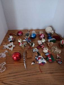 lot 128 image: Christmas Ornament Collection Mixed Holiday Decorations Lot