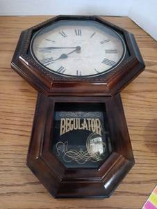 lot 140 image: Le Louvre Hotel Regulator Wall Clock with Pendulum