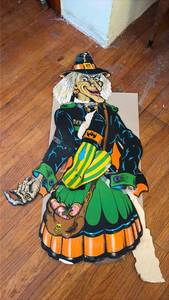 lot 1001 image: Halloween Witch Die Cut Paper Decoration