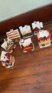lot 1005 image: Christmas Village Ceramic House Ornament Set