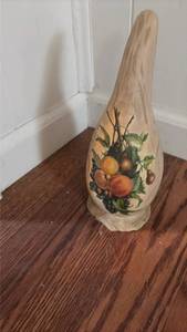 lot 3030 image: Decorative Gourd with Fruit Design