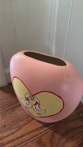 lot 3049 image: Pink Ceramic Duck Planter with Heart Design