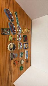 lot 3108 image: Travel Souvenir Magnets Collection Various States and Landmarks