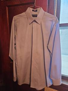 lot 3128 image: Stafford Performance Mens Dress Shirt Size 17 Classic Fit